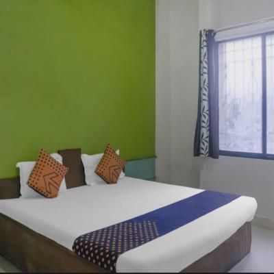 Manali Guest House (DY Patil Knowledge City Road 411047 Pune)