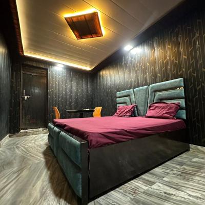 Charlly restaurant & resort (Charlly restaurant resort 283105 Agra)