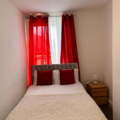 private room 6 (473 Gloucester Road BS7 8UA Bristol)