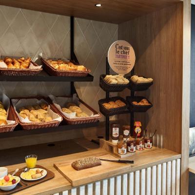 B&B HOTEL Reims Tinqueux (1 Avenue D'Afrique du nord (AFN) 51430 Reims)