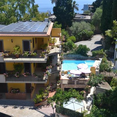 Residence Villa Il Glicine (Viale S.Pancrazio, 27 98039 Taormine)