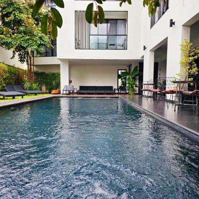 iSilver Hotel (16/1 Soi 3 Wualai Road. Tambon Haiya Amphoe Muang 50100 Chiang Mai)