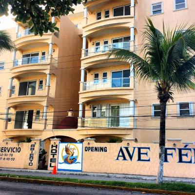 Ave Fénix Hotel and Resort (Av. Rafael E. Melgar entre C. 17 Sur y C. 19 Sur 77600 Cozumel)