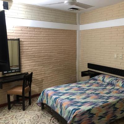 Hotel el Bucanero (Avenida Rafael Buelna 78 82120 Mazatlán)