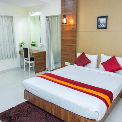 Ishwerya Suites (ASSAYEE ROAD, PULAKESHINAGAR  560042 Bangalore)