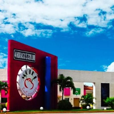 Motel Las Cerezas (Boulevard Luis Donaldo Colosio, supermanzana 307 manzana 387 lote 4 77560 Cancún)