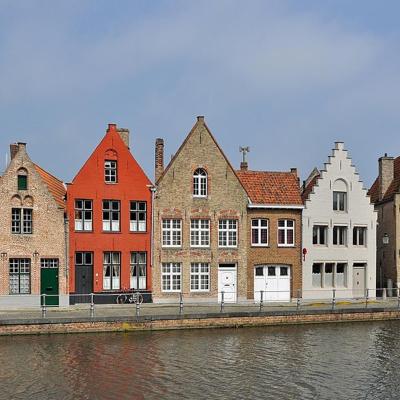 Room with carparking, bicycles and small breakfast (Haarakkerstraat 43 8000 Bruges)