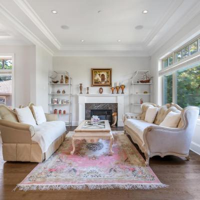 Elegant Vancouver Room with Private Bathroom (Maple St V6P 5P7 Vancouver)