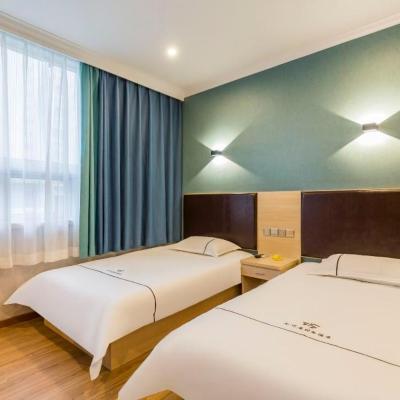 Qixiaoya Hotel Beijing Daxing Airport Branch (1-2F, No.1 Building, No.4 District, Xinyuan, Caoqiao, Fengtai District 100068 Pékin)