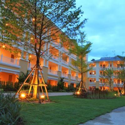 The One Residence Hotel (319 Srinakarin Rd., Nongbon Prawate 10250 Bangkok)