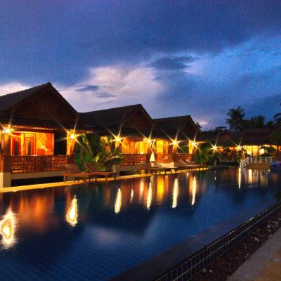 Sangsawan Palace Khaolak Resort (48/4 Moo 3, Khuk-kak, Takuapa, Phang Nga 82190 Khao Lak)
