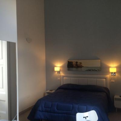 Base Napoli Mergellina (Piazza Sannazaro, 71 80122 Naples)