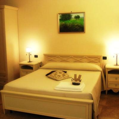 B&B La Dimora Di Nettuno (Via Piedigrotta N°57 80122 Naples)