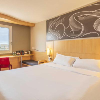 B&B HOTEL Marseille Bonneveine (8 Avenue Elsa Triollet 13008 Marseille)