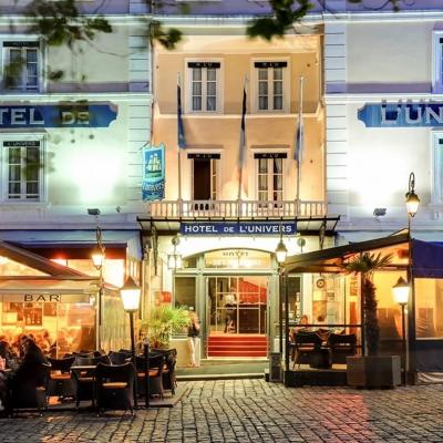 Hotel De L'univers (12 Place Chateaubriand 35400 Saint-Malo)