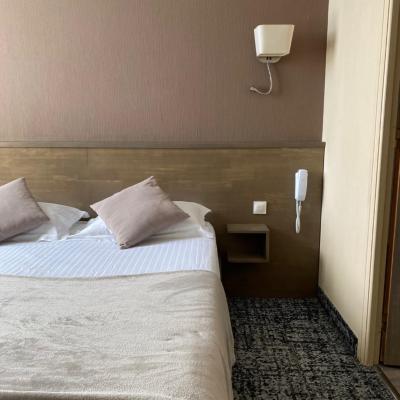 Brit Hotel Le Surcouf (17, avenue du Révérend Père umbricht 35400 Saint-Malo)