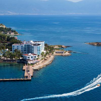 Le Bleu Hotel & Resort Kusadasi (Kadinlar Denizi Mevkii Haci Feyzullah Mah 17 Sok No 4 Kusadasi Aydin 09400 Kuşadası)