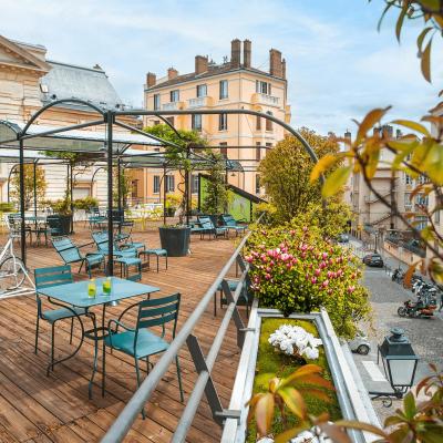 Collège Hôtel (5 Place Saint Paul 69005 Lyon)