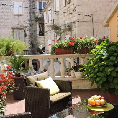 Apartments & Rooms Trogir Stars FREE PARKING (Gradska 21 21220 Trogir)