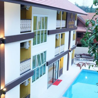 Monmuang (164, Kaeo Navarat Rd, T.Watket, A.Muang, Chiangmai 50000 Chiang Mai)