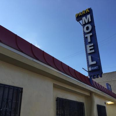 Park Motel (4151 S Figueroa St 90037 Los Angeles)