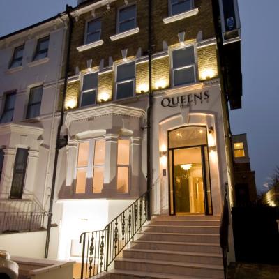 Queens Hotel (324 Seven Sisters Road, Finsbury Park N4 2AP Londres)