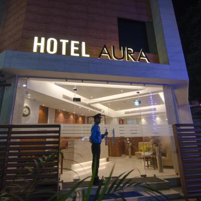 Aura hotel (18 S N Baneerji road 700013 Kolkata)