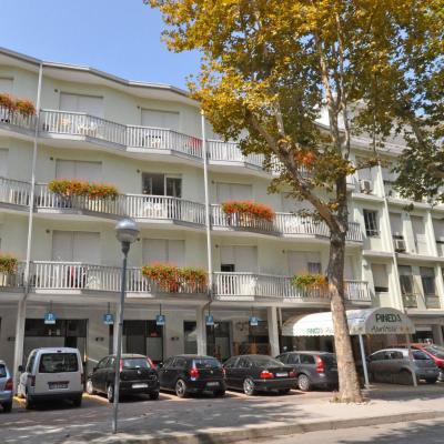 Aparthotel Pineda (Via del Sagittario, 36 30028 Bibione)