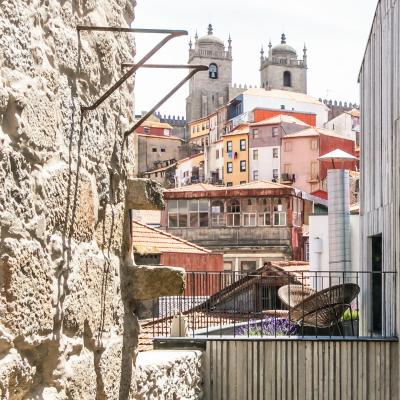 Armazém Luxury Housing- Architectural & Design Hotel (Largo de São Domingos, 74 4050-545 Porto)