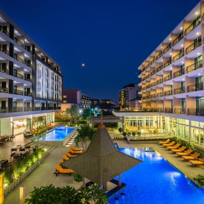 Hotel J Pattaya - SHA Extra Plus (221 Moo 6, North Pattaya Road, Banglamung, Pattaya, Chon Buri 20150 Pattaya (centre))