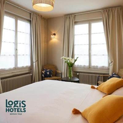 Hôtel Marguerite (14, Place Du Vieux Marché 45000 Orléans)