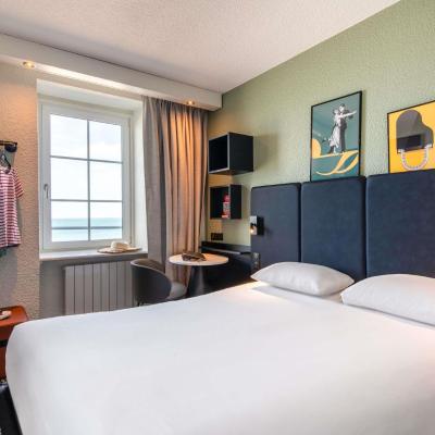 ibis Saint Malo Plage (58 Chaussée Du Sillon 35400 Saint-Malo)