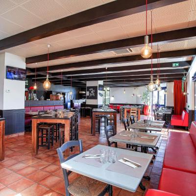 ibis Marseille Centre Gare Saint Charles (1 Square Narvick 13001 Marseille)