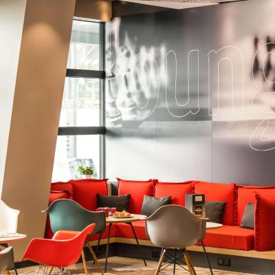 Hotel ibis Rennes Centre Gare Sud (15 Rue De Chatillon - Esplanade Fulgence Bienvenue 35000 Rennes)