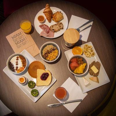 ibis Styles Honfleur Centre Historique (3, Quai de la Tour 14600 Honfleur)