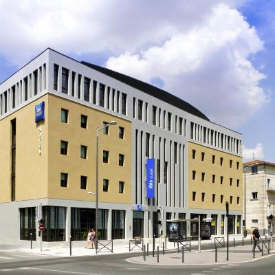 ibis budget Gare de Poitiers (12 Boulevard du Pont Achard 86000 Poitiers)