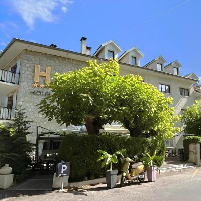 Hôtel Catalpa (34, Avenue d'Albigny 74000 Annecy)
