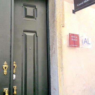 Ritz & Freud Guest House (Rua da Paz 1 1200-319 Lisbonne)
