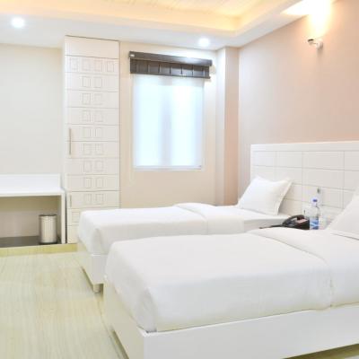 Hotel Tara Palace Redfort (Hotel Tara Palace, 4606, Plot no. 13, Ansari Road, Daryaganj, New Delhi 110002 New Delhi)