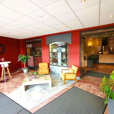 Mercure Limoges Centre (35 Place de la République Accès par le N°7 Boulevard CARNOT 87000 Limoges)