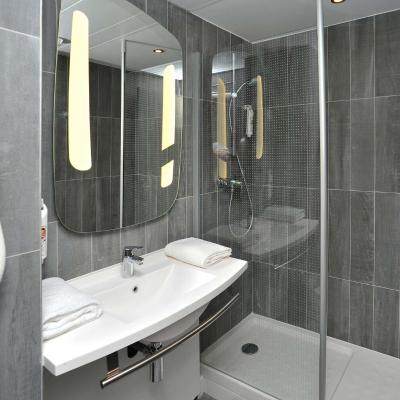 ibis Lyon Centre (51 rue de l'Université 69007 Lyon)