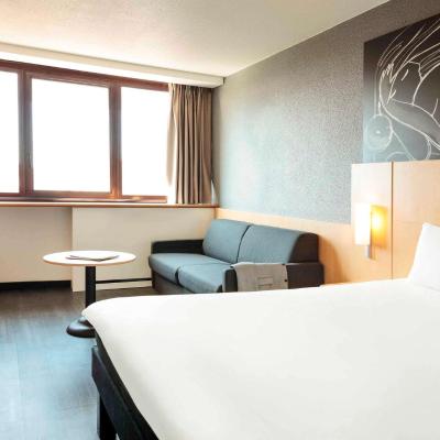 ibis Montpellier Centre Comedie (Allee Jules Milhau 34000 Montpellier)