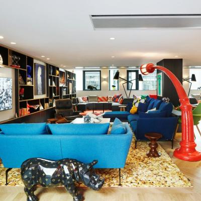 citizenM Paris Champs-Élysées (128 Rue la Boétie 75008 Paris)
