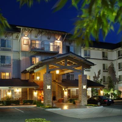 Larkspur Landing Sacramento-An All-Suite Hotel (555 Howe Avenue CA 95825 Sacramento)