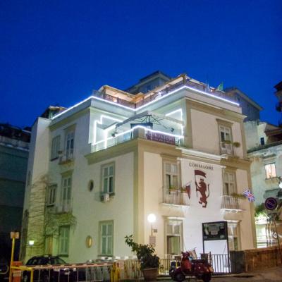 Hotel Residence Confalone (Via Confalone 7 80136 Naples)