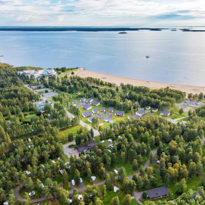 Nallikari Holiday Village Cottages (Leiritie 10 90510 Oulu)
