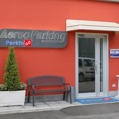 Bed and Breakfast Aereoparking (Via Giaime Pintor 23 80144 Naples)