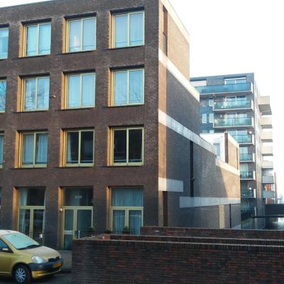 Marbles Inn (849 Maria Austriastraat 1087 GZ Amsterdam)