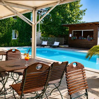 Logis Hôtel Les Colonnes Strasbourg Zenith (14, Rue Jean Monnet 67201 Strasbourg)