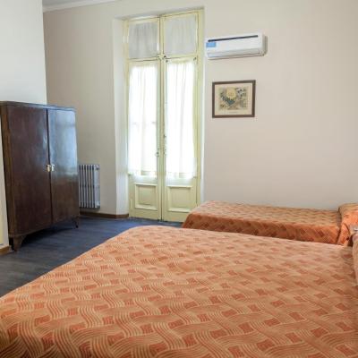 Hotel Reina (Av. de mayo 1120 1006 Buenos Aires)